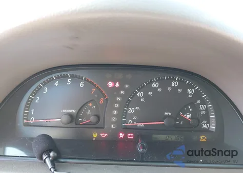 2003 Toyota Camry Le V6 from USA, damaged, VIN 4T1BF32K83U046675